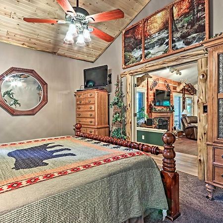 Eclectic Cabin With Hot Tub 1 Mi To Ober Gatlinburg Eksteriør bilde