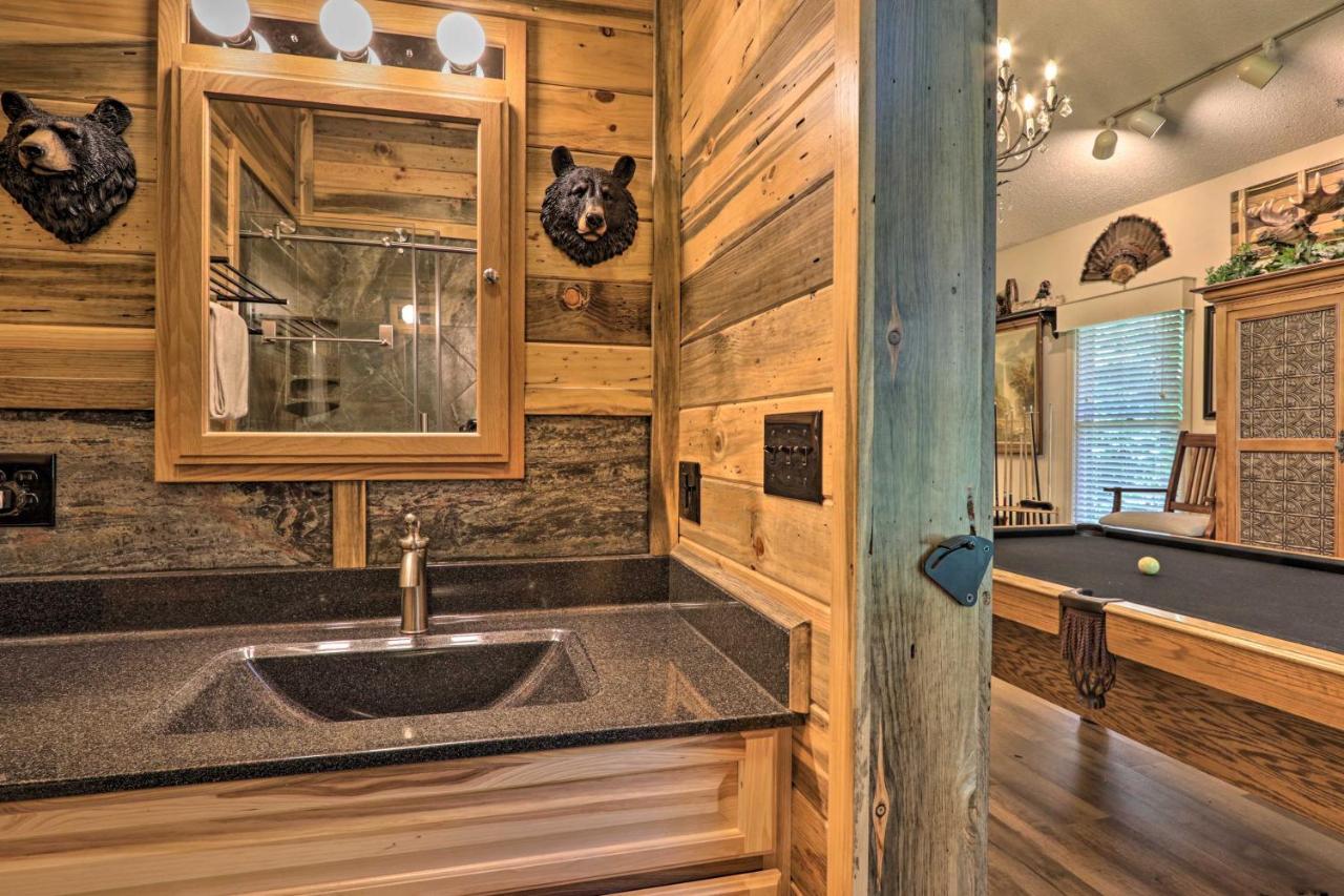 Eclectic Cabin With Hot Tub 1 Mi To Ober Gatlinburg Eksteriør bilde
