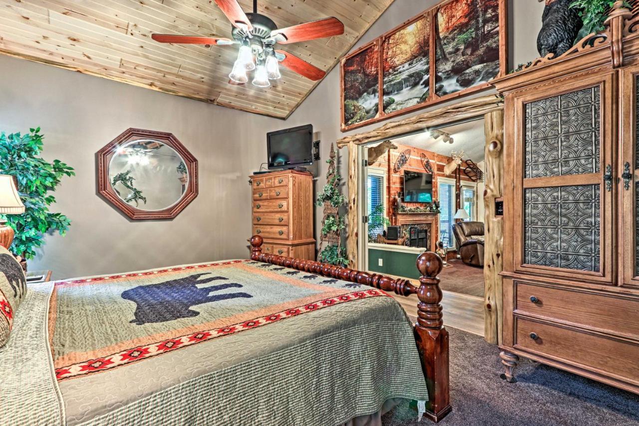 Eclectic Cabin With Hot Tub 1 Mi To Ober Gatlinburg Eksteriør bilde